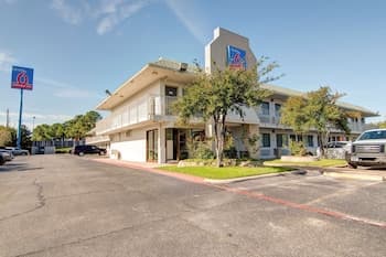 Studio 6 Grand Prairie, TX