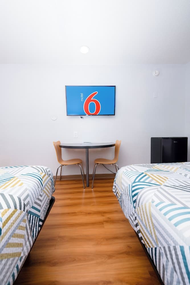 Motel 6 Ontario, CA - Airport