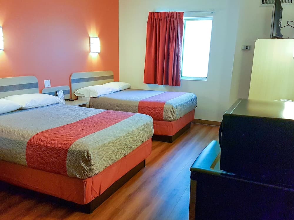 Super 8 by Wyndham Sidney NE