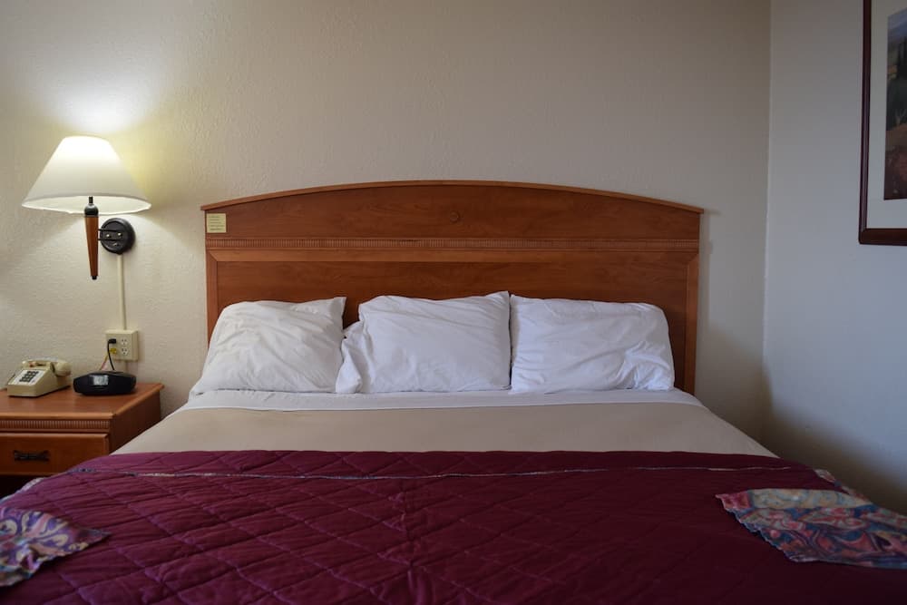 Americas Best Value Inn Jefferson City