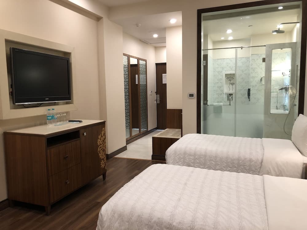 Le Méridien Jaipur Resort & Spa