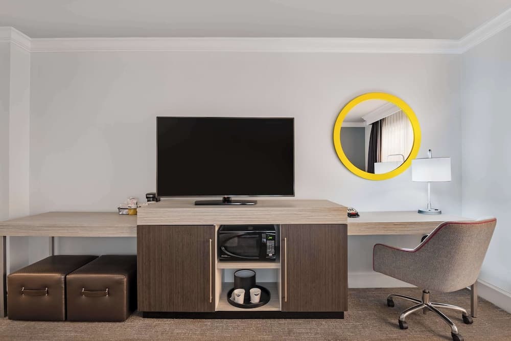 Hampton Inn & Suites Stamford