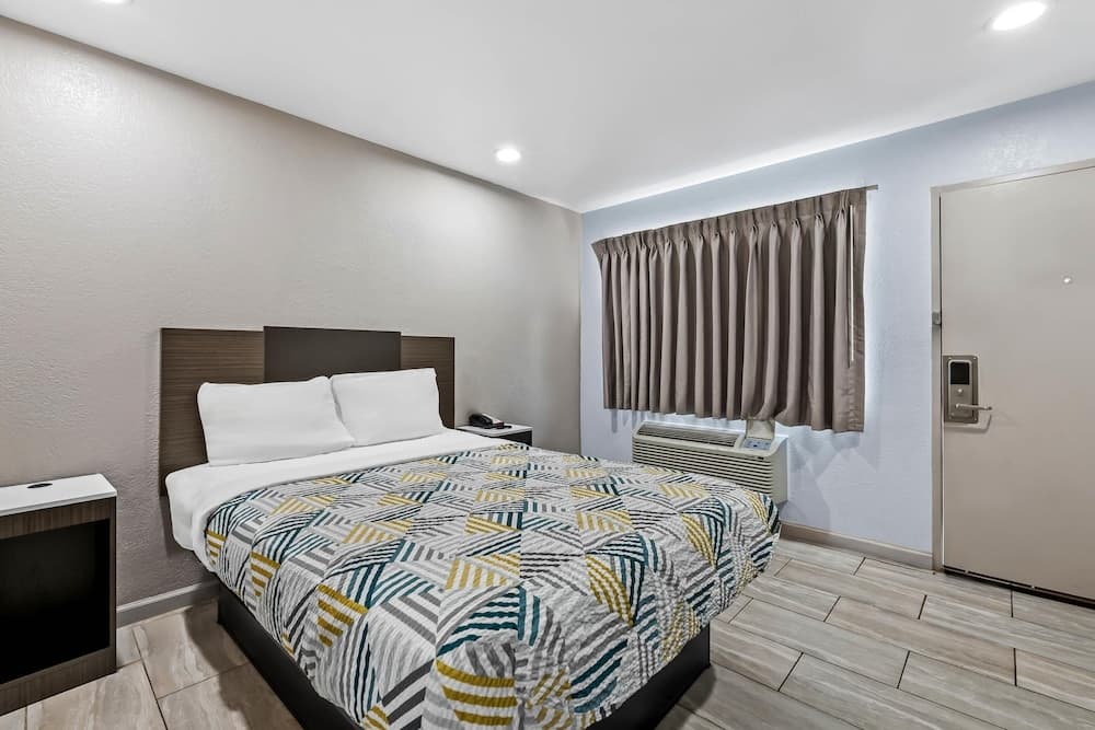 Motel 6 Murfreesboro, TN