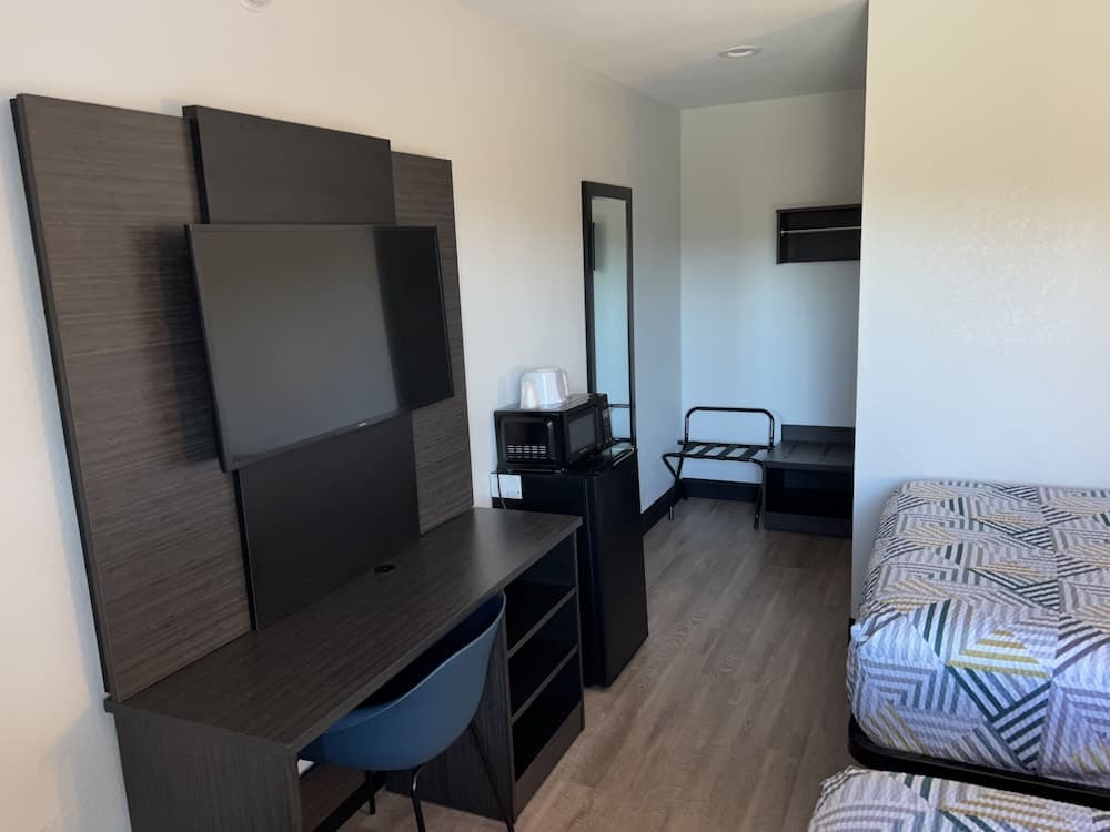 Motel 6 Arcata, CA - Cal Poly Humboldt