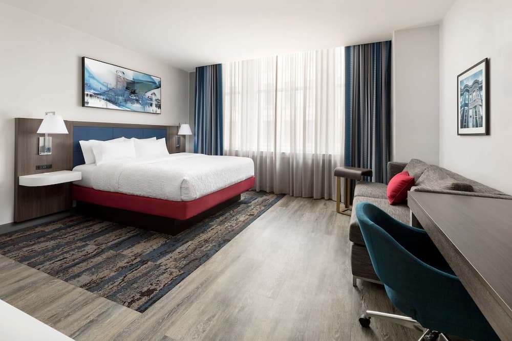 Hampton Inn & Suites Baltimore Inner Harbor
