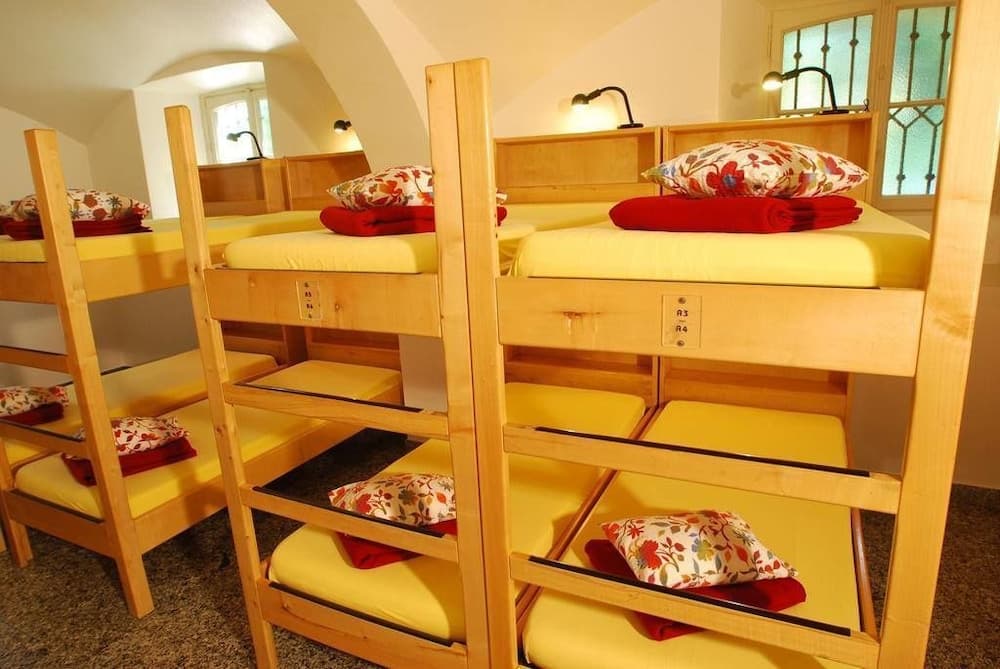 Hotel & Hostel Montarina