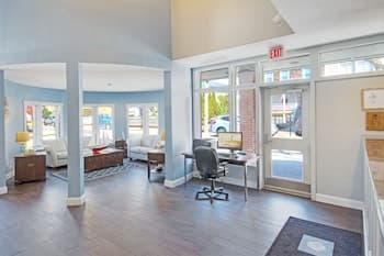 Club Wyndham Newport Onshore