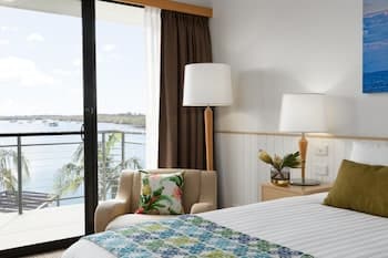 Sails Port Macquarie - By Rydges