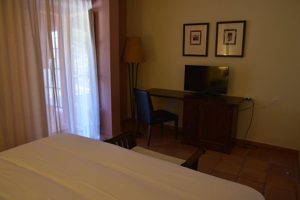 Hotel Jardines de la Santa