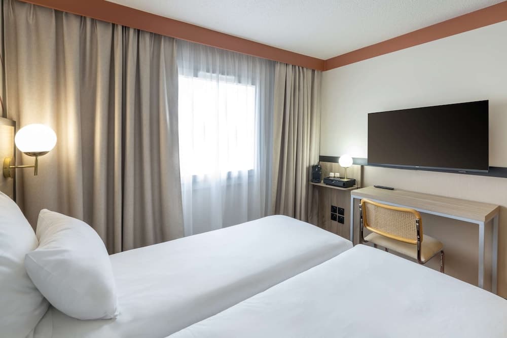 Sure Hotel by Best Western Caen Mémorial