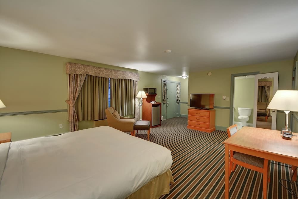 Colonial Motel And Spa