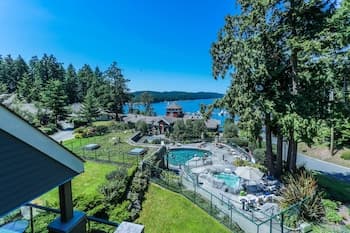 Poets Cove Resort & Spa