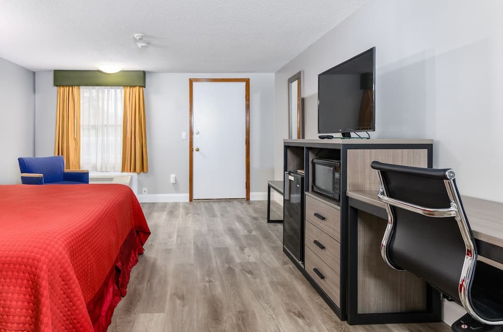 Captains Quarters Motel & Conference Center