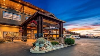Best Western Plus Flathead Lake Inn And Suites