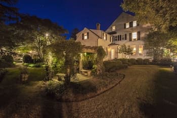 The 1770 House Restaurant & Inn