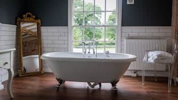 The Vicarage Freehouse & Rooms