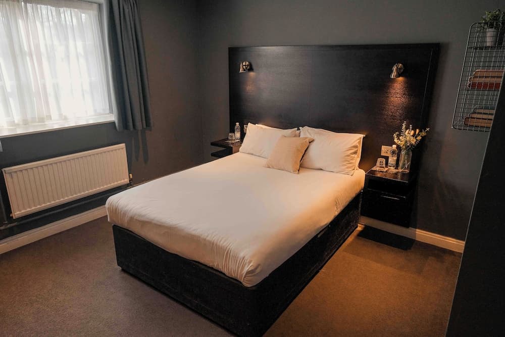 The Vicarage Freehouse & Rooms