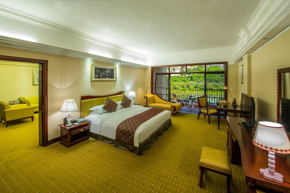 Guangzhou Phoenix City Hotel