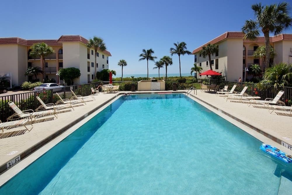 Sandalfoot Beachfront Condominium