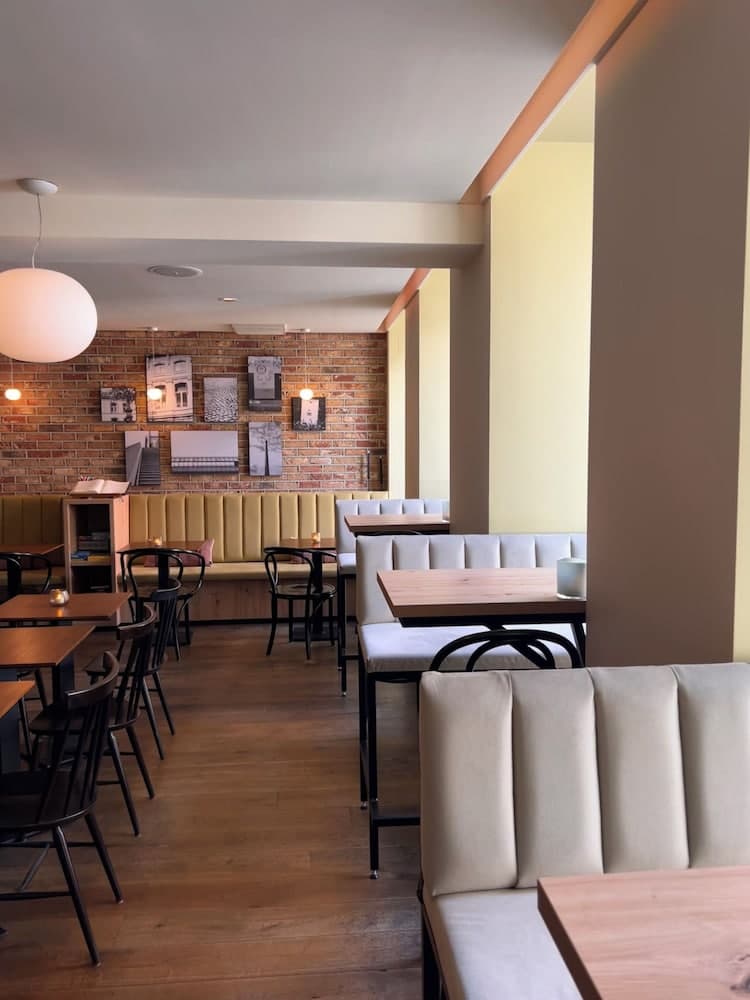 Townhouse Apartments