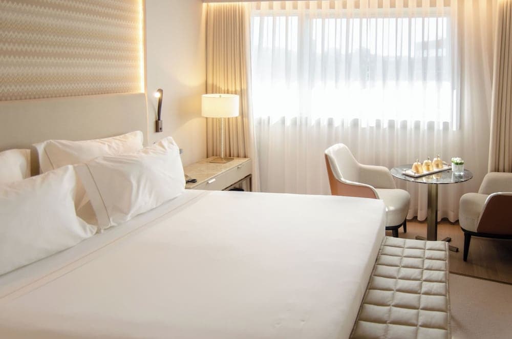 EPIC SANA Marques Hotel