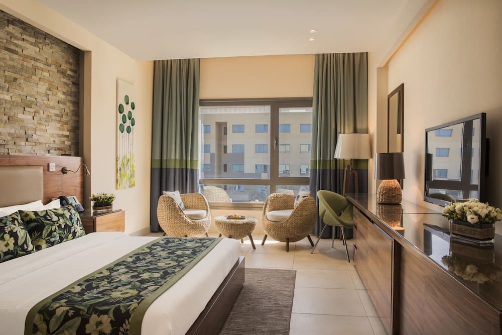 The Palms Beach Hotel And Spa