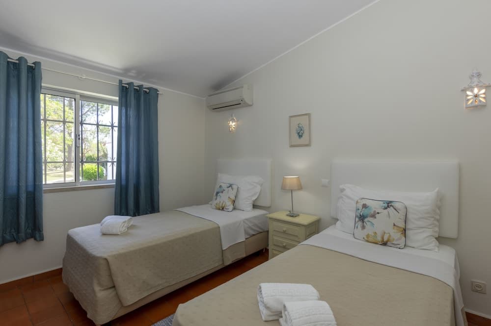 Rocha Brava Village Resort