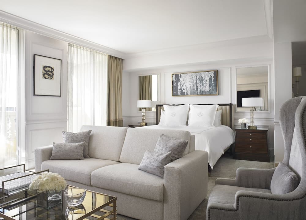 Acqualina Resort & Residences On The Beach