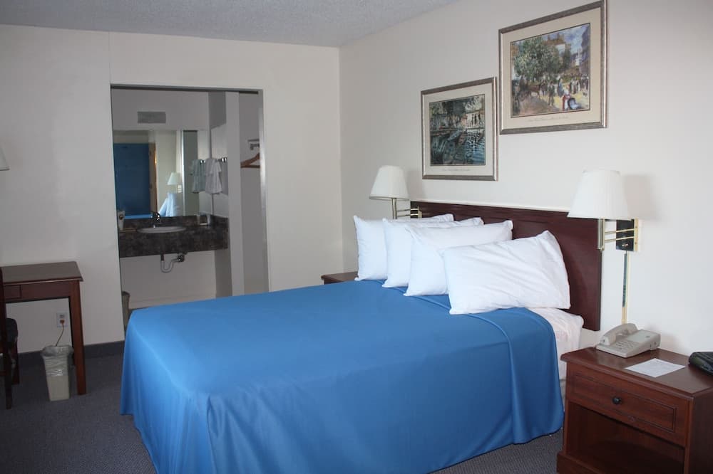 Main Street Lodge and Suites