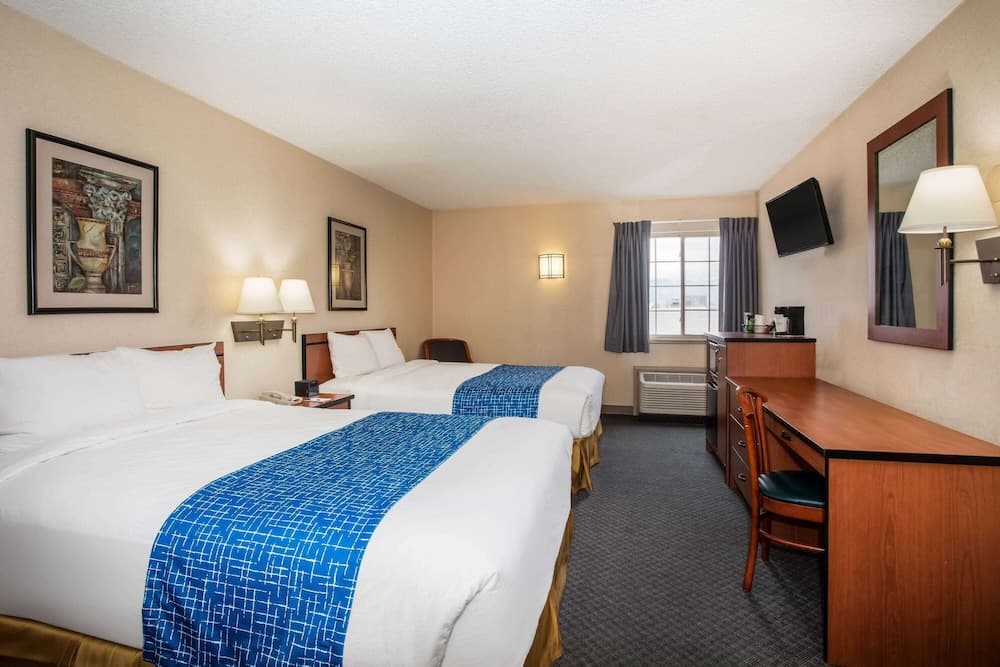 Travelodge by Wyndham Colorado Springs Airport/Peterson SFB