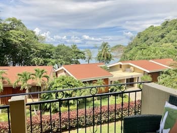 Bahia Pez Vela Resort