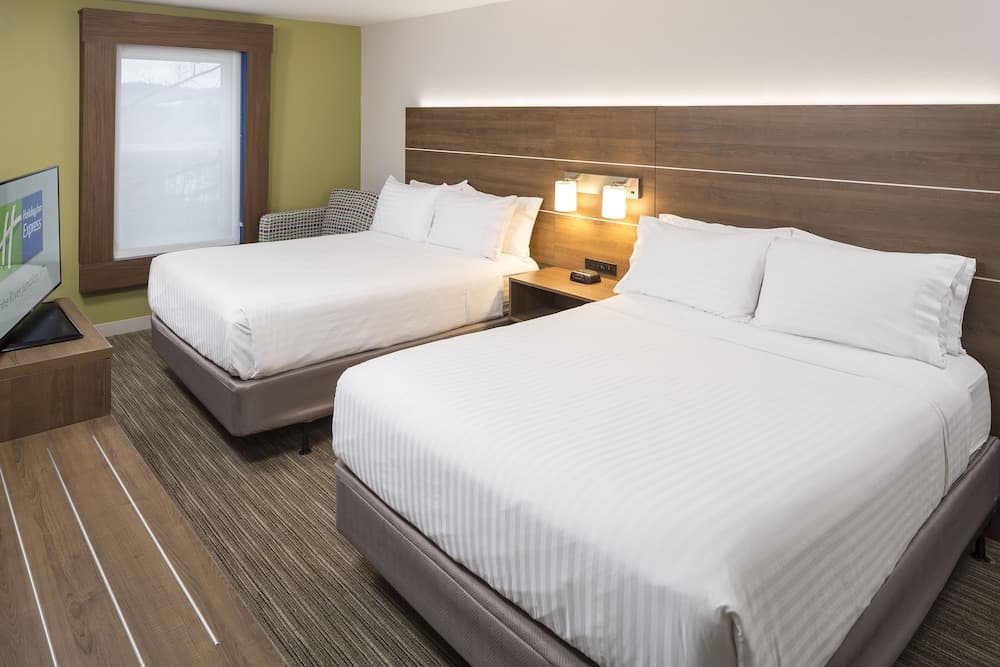 Holiday Inn Express Hotel & Suites White River Junction by IHG