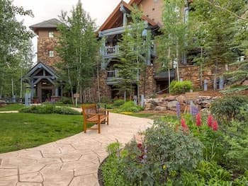 Bachelor Gulch Village
