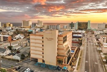 The Atrium Resort by VSA Resorts