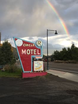 Circle R Motel