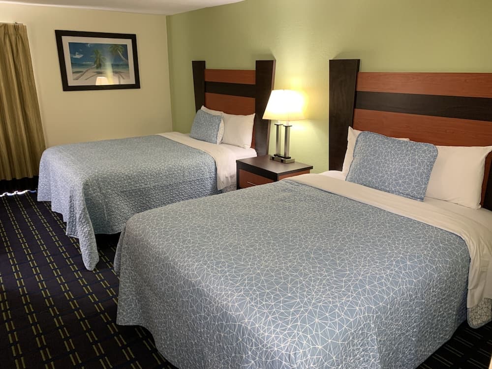 The Mariner Resort Cape Cod by The Red Collection