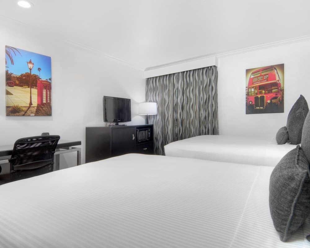 Aggie Inn, an Ascend Collection Hotel