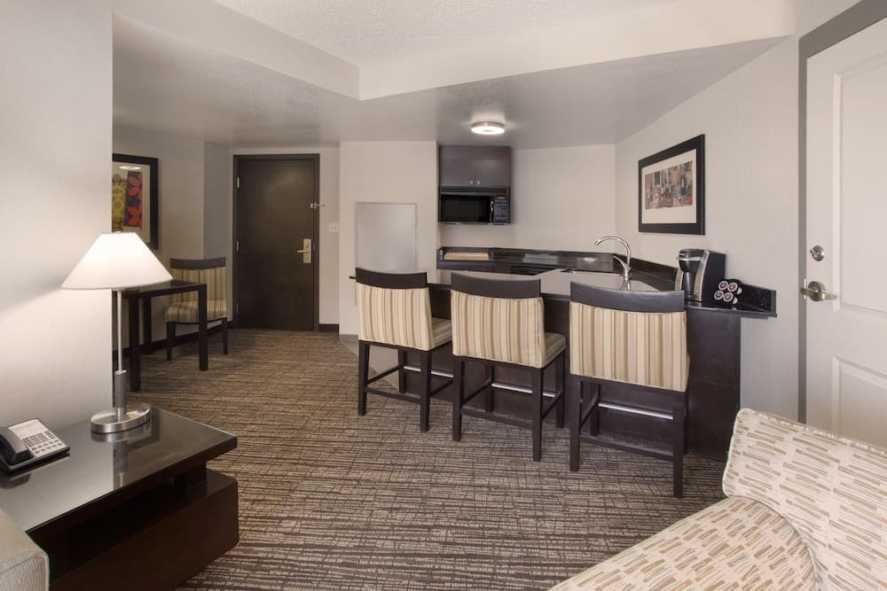 Holiday Inn Hotel & Suites Scottsdale North - Airpark by IHG