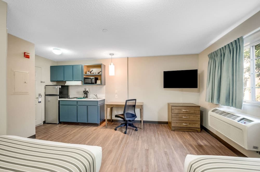 Suburban Studios Sterling - Washington Dulles