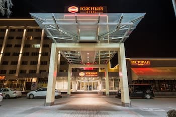 Yuzhniy Hotel