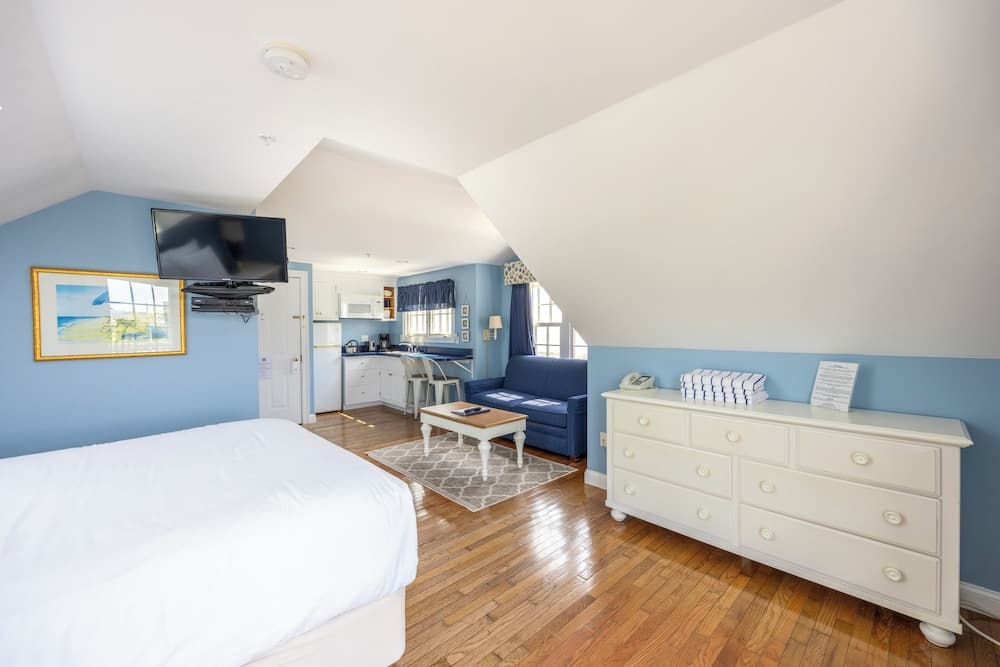 Beachside Village Resort