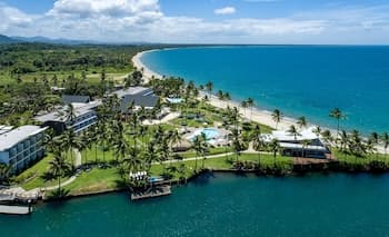 The Pearl South Pacific Resort