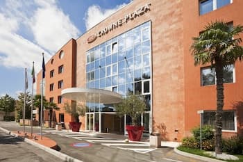 Crowne Plaza Venice East, an IHG Hotel