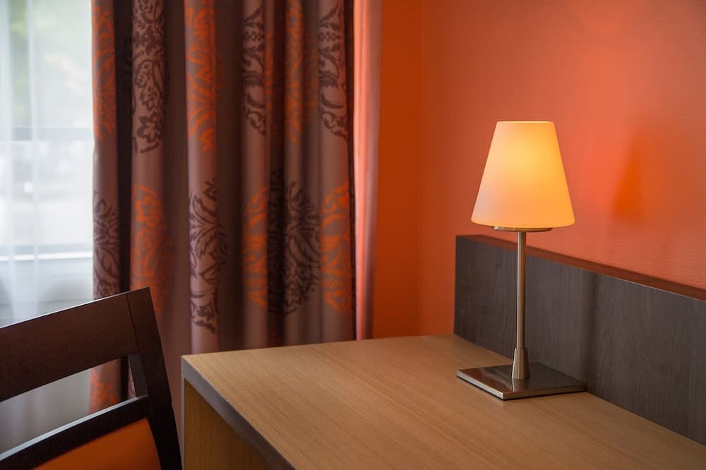 Brit Hotel Chinon le Lion d'Or