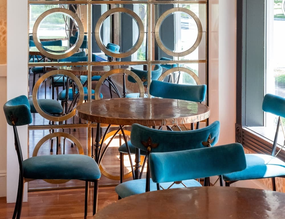 Chateau Inn and Suites