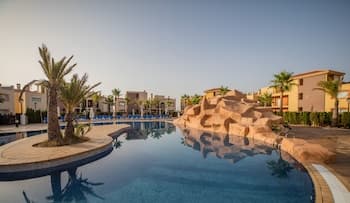 Ona Las Lomas Manga Club