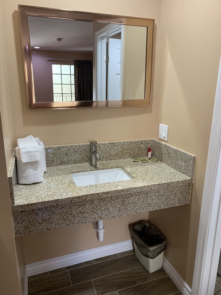 Budget Inn San Gabriel