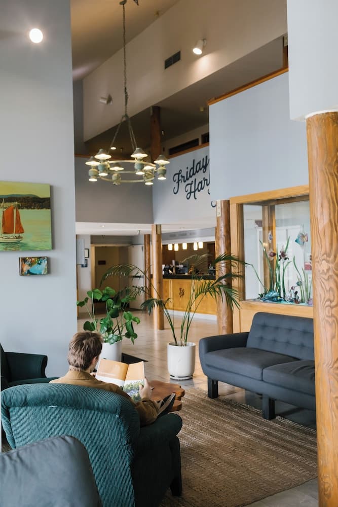 Friday Harbor Suites