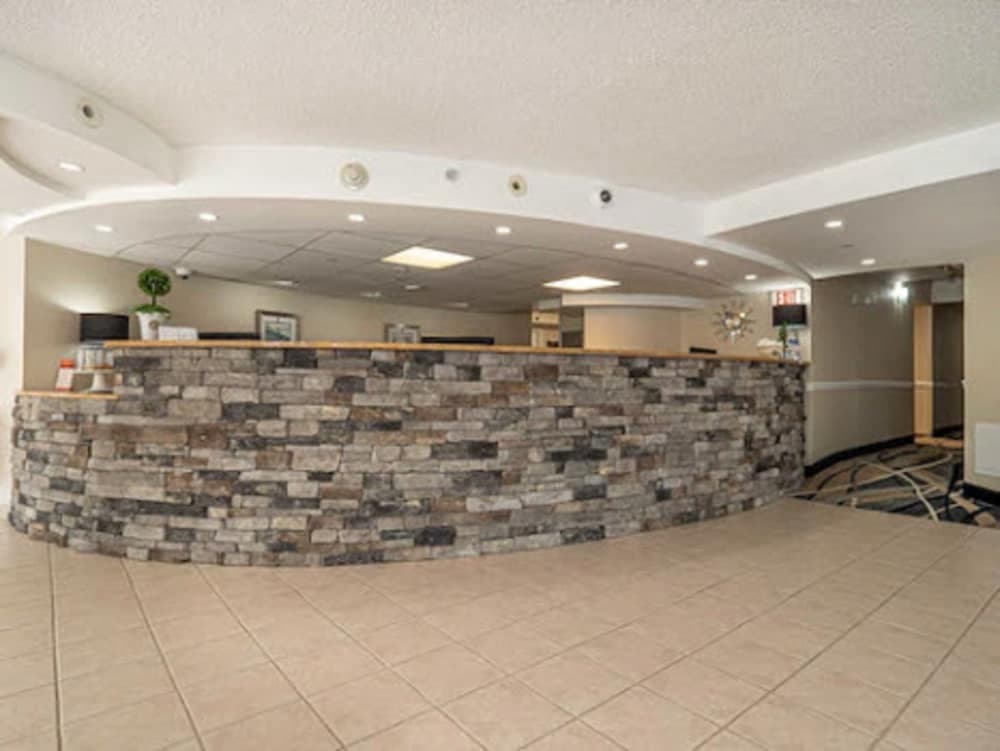 The Breakers Hotel & Suites