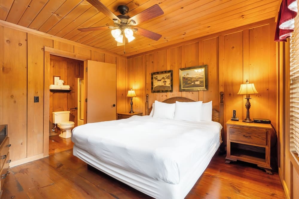 Cabins at Green Mountain